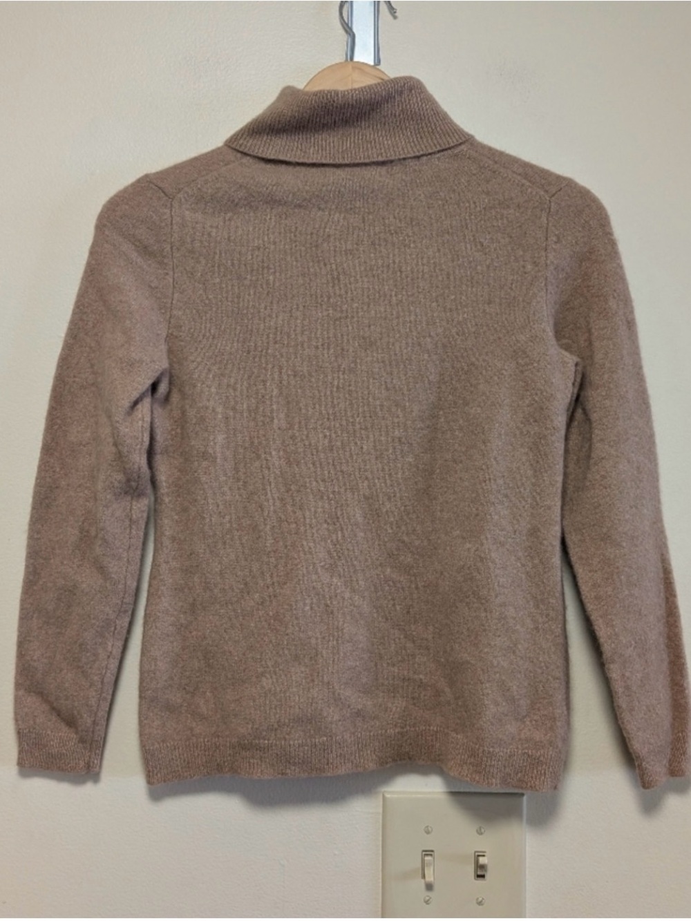 Cashmere Charter Club Luxury Turtleneck Sweater Medium Tan - Picture 2 of 5